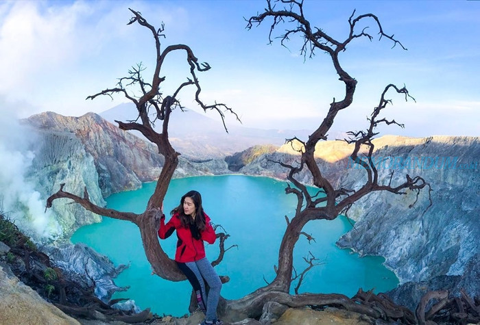 Ijen Blue Fire Experience